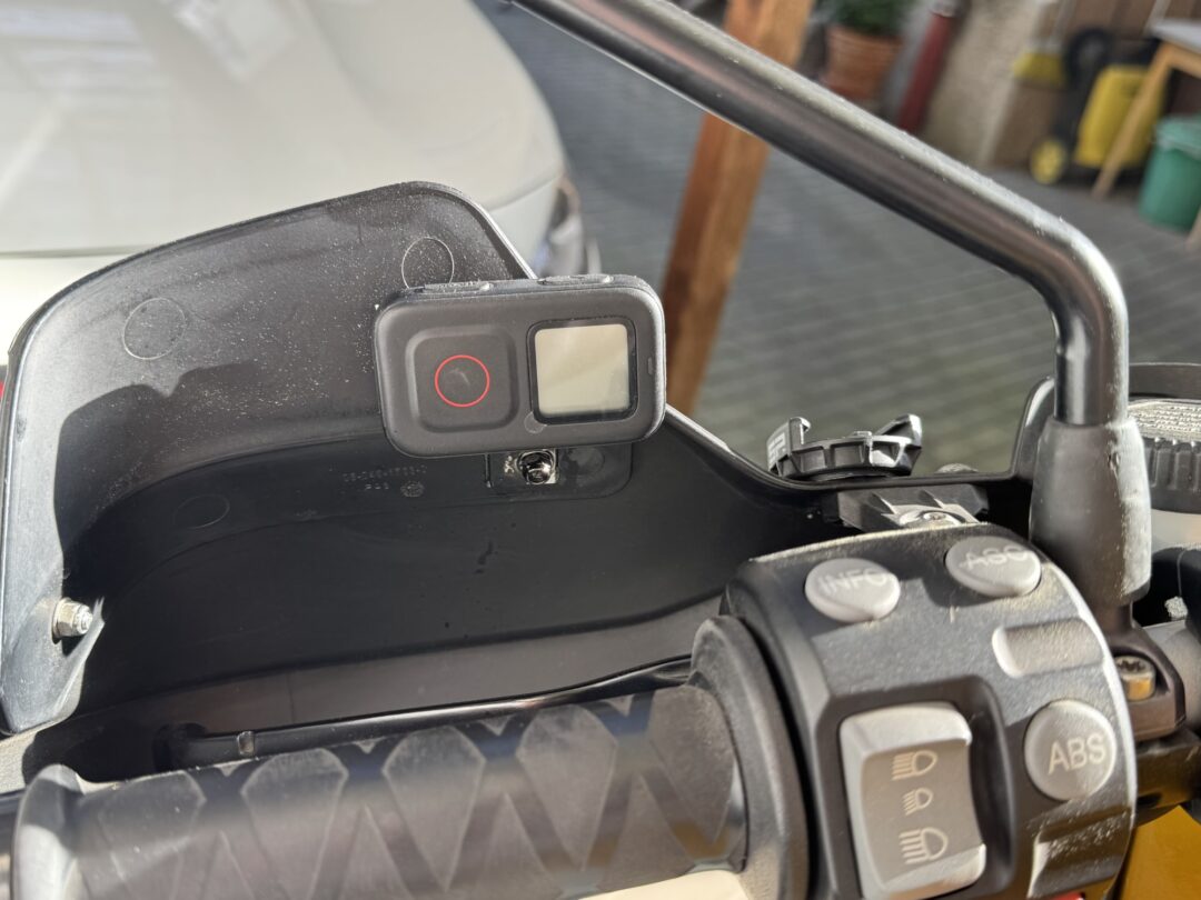 GoPro Fernbedienung, angebracht am Handschützer